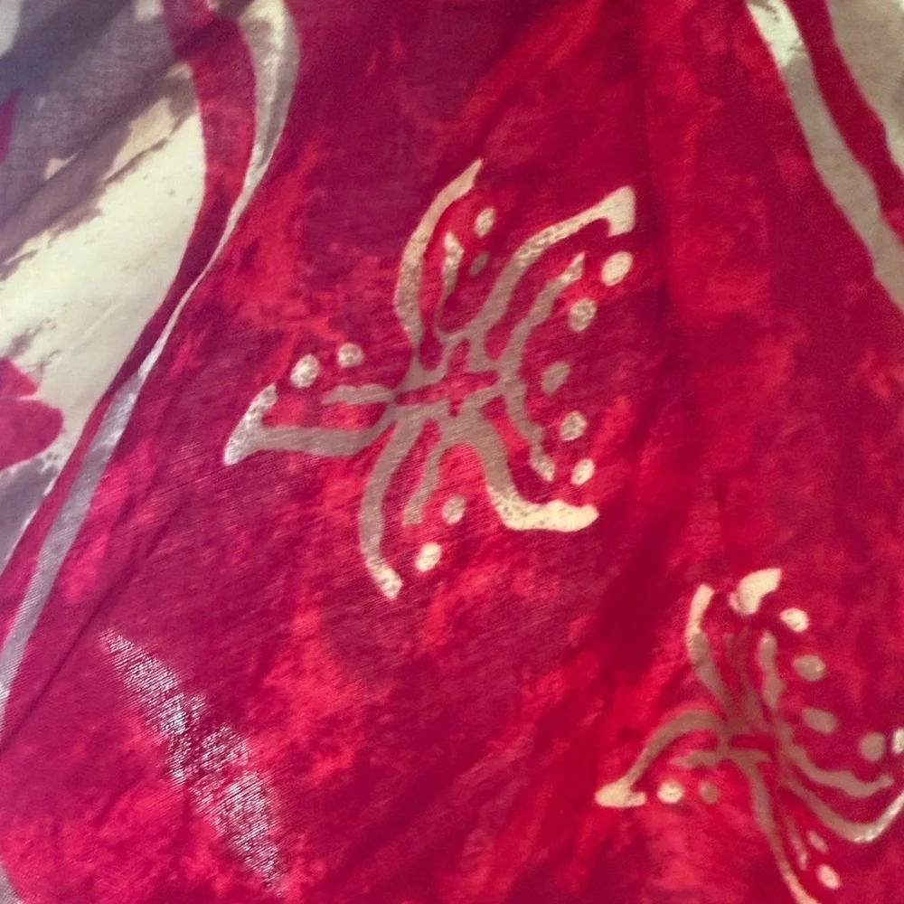 Ladies, wraparound scarf turtle decor has a velveteen feel to the turtles unique